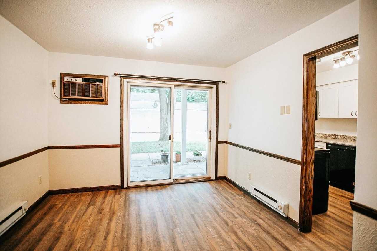 1105 Verona Rd - Photo 4 of 22