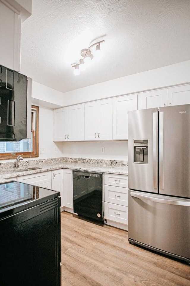 1105 Verona Rd - Photo 5 of 22