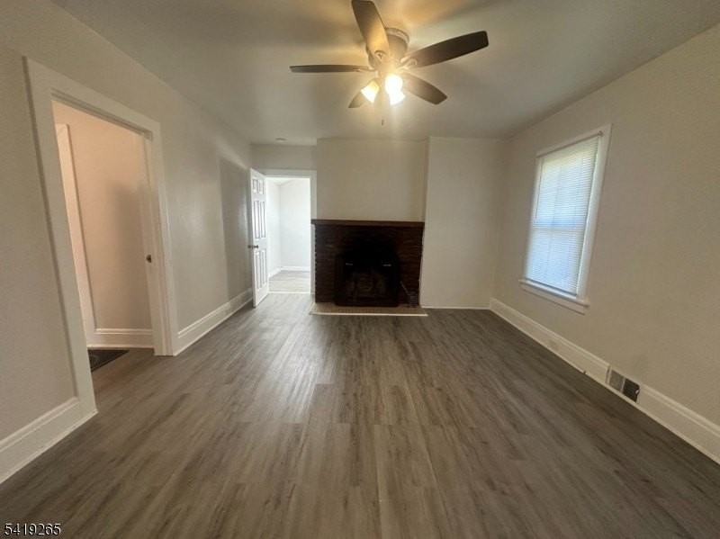 273 W Mount Pleasant Ave - Photo 2 of 18
