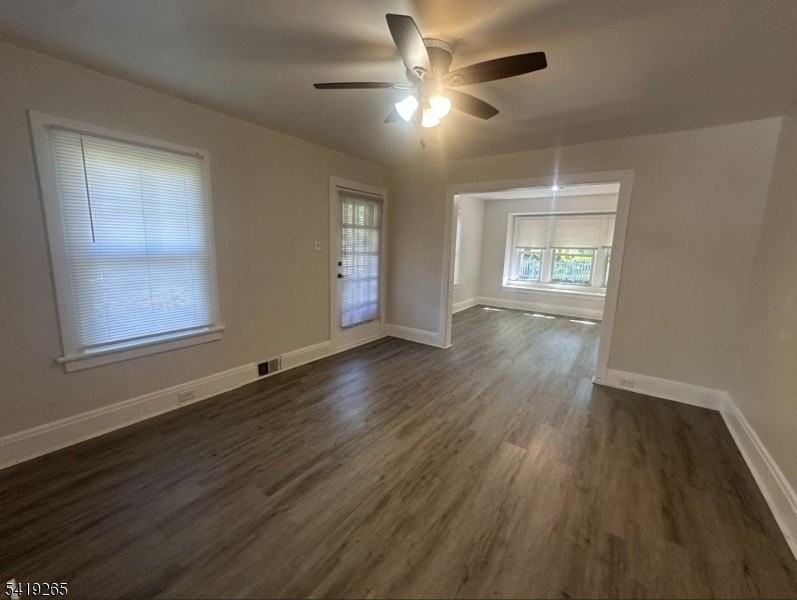 273 W Mount Pleasant Ave - Photo 4 of 18