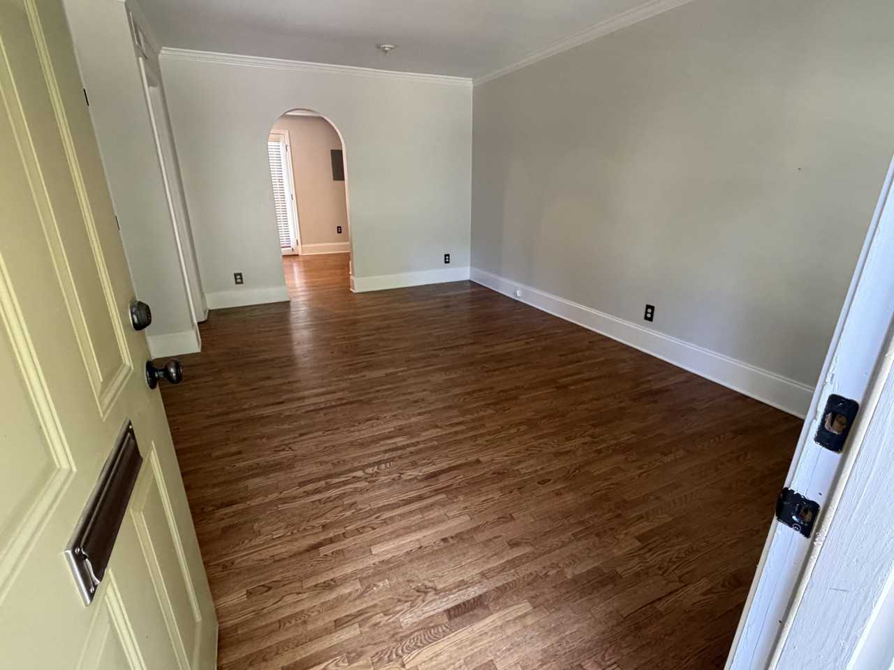 1215 Pinecrest Ave #1 - Photo 5 of 11