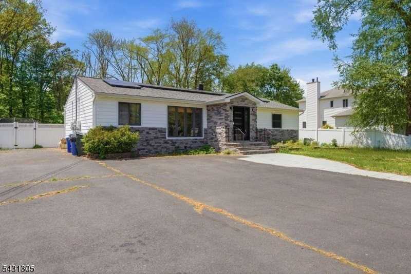 587 Marlboro Rd #1 - Photo 2 of 20