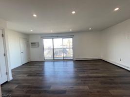 featured image of 404 S 5th St