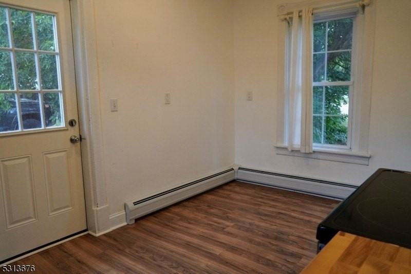 48 Trinity St - Photo 7 of 43