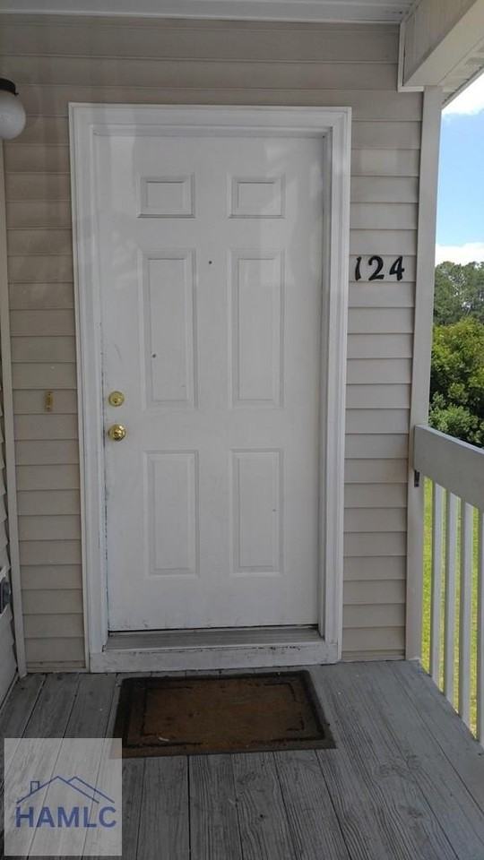 350 Beverly St Apt 124 - Photo 2 of 9