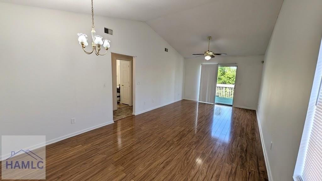 350 Beverly St Apt 124 - Photo 6 of 9
