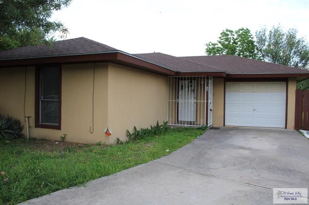 15 Corine Cir - Photo 2 of 9