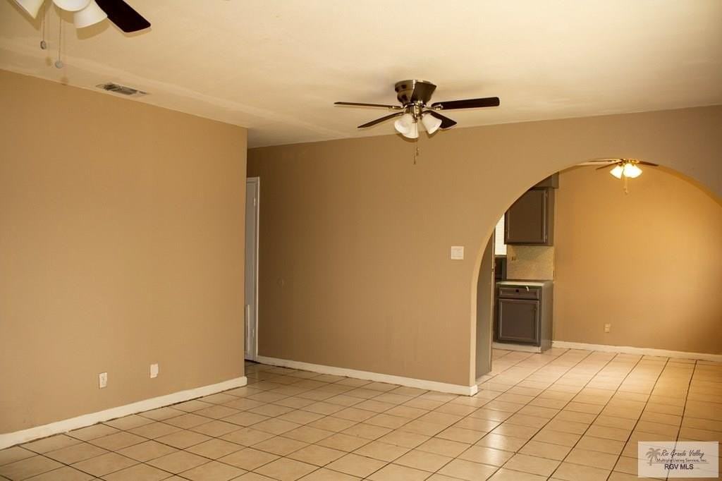 15 Corine Cir - Photo 4 of 9
