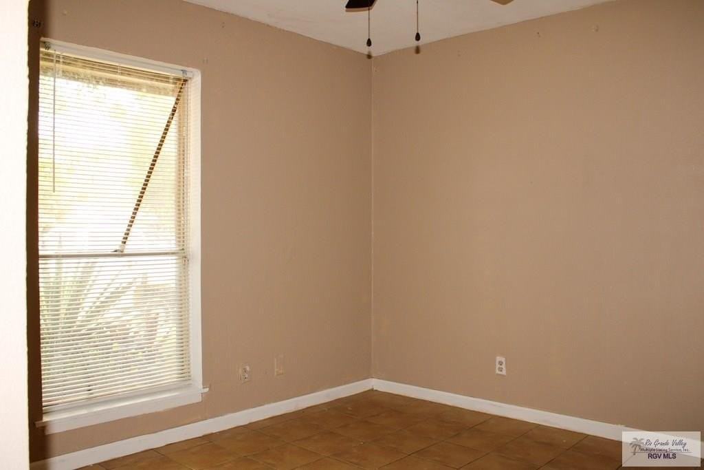 15 Corine Cir - Photo 6 of 9