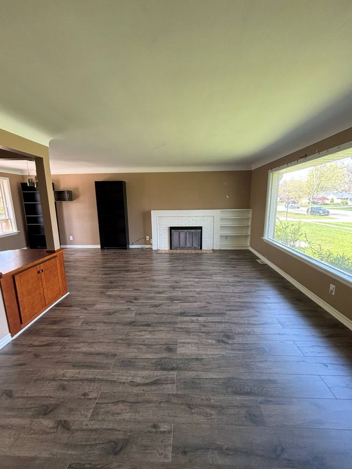 837 Cathcart Blvd #1 - Photo 2 of 17