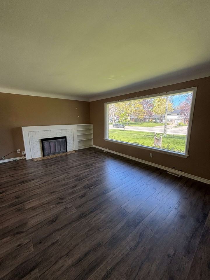 837 Cathcart Blvd #1 - Photo 3 of 17