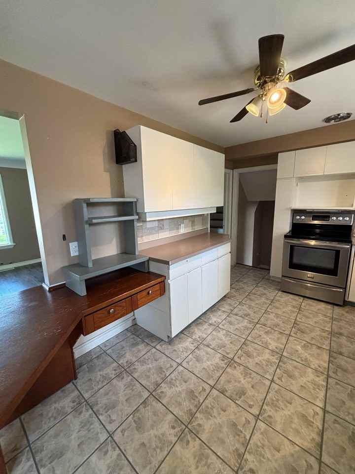 837 Cathcart Blvd #1 - Photo 5 of 17