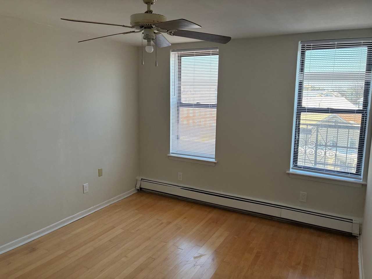 1677 Kennedy Blvd - Photo 4 of 7