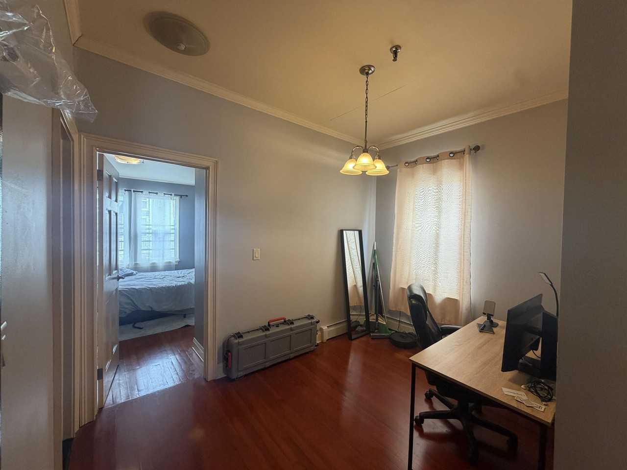 433 2nd St #2 - Photo 7 of 12