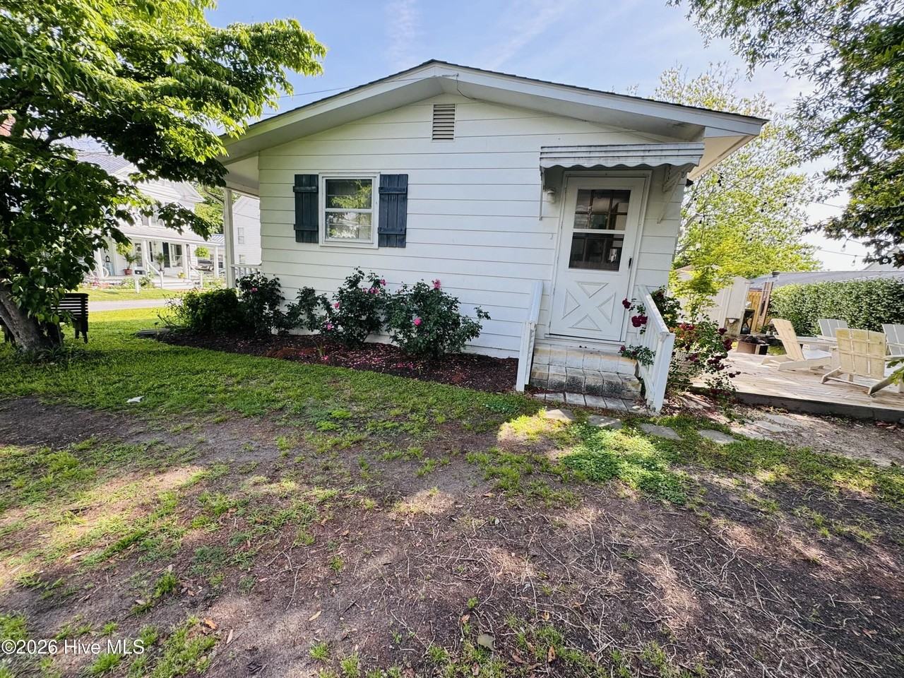 209 S Walnut St - Photo 3 of 18