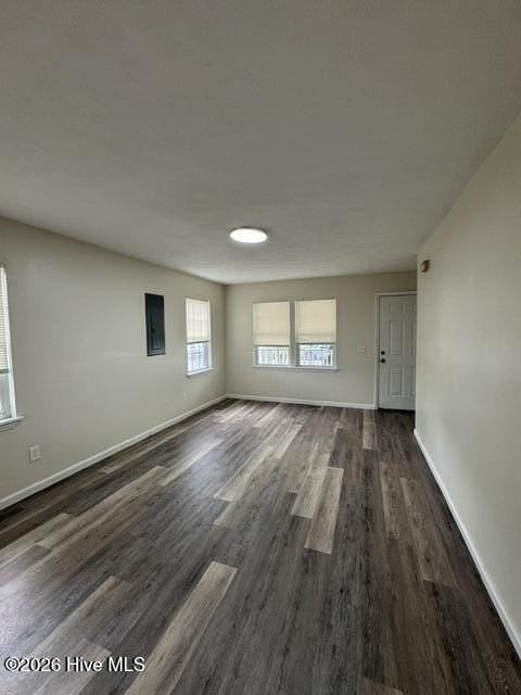 1315 Corbett St - Photo 3 of 14