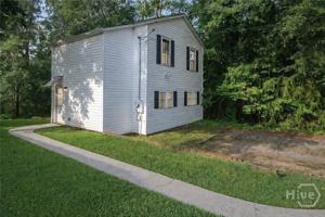 featured image of 471 E Montgomery St