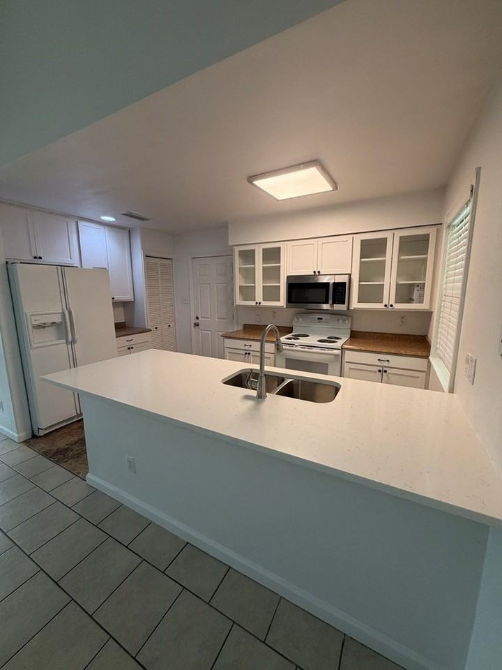 133 Willow Way - Photo 4 of 12
