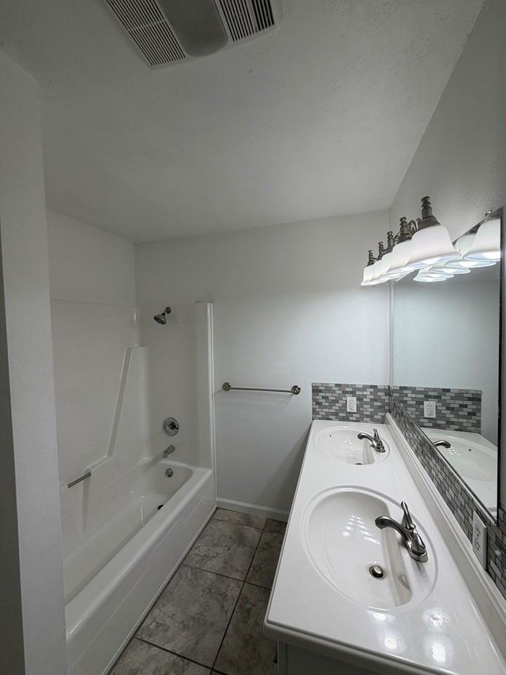 133 Willow Way - Photo 7 of 12