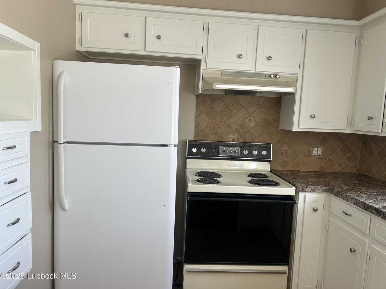 4823 53rd St - Photo 2 of 15