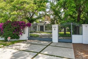 featured image of 22904 Calvert St