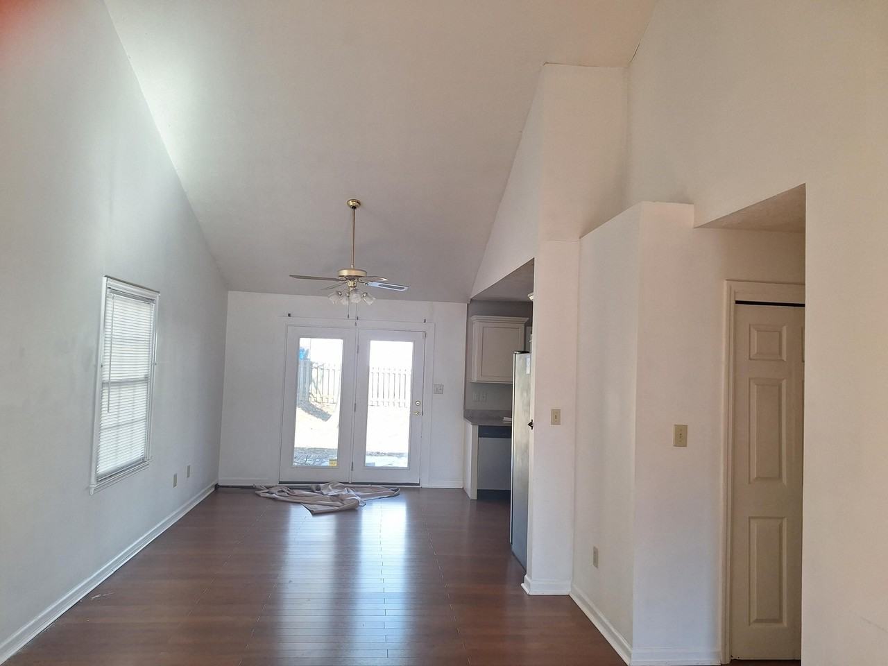 1717 Brook Park Dr - Photo 3 of 12