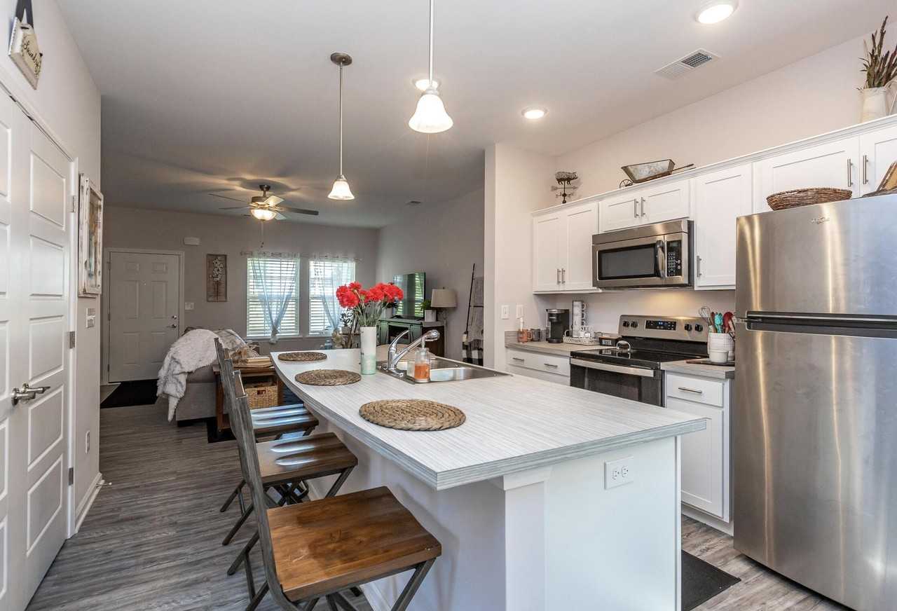 144 Mccowans Ferry Aly - Photo 6 of 17