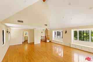 5237 San Feliciano Dr - Photo 3 of 8