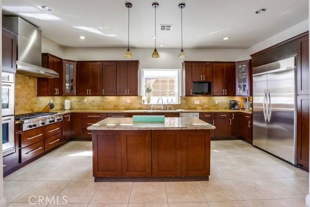 12525 Miranda St - Photo 2 of 8