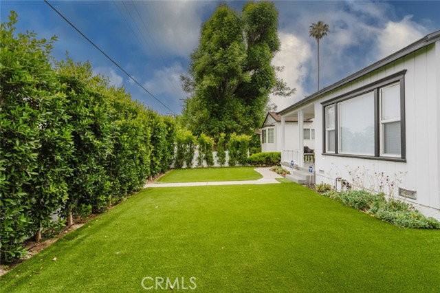 6438 Lindley Ave - Photo 4 of 8