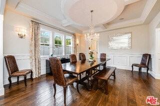 10515 Whipple St - Photo 6 of 8
