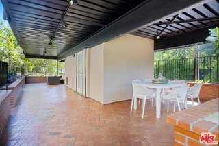 4046 Stoneybrook Dr - Photo 4 of 8