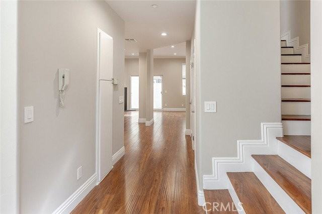 2345 Montrose Ave #8 - Photo 2 of 8