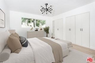 560 N Kings Rd #4 - Photo 5 of 8