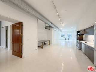 212 Marine St #2033 - Photo 5 of 8