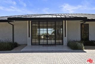 5837 Murphy Way - Photo 4 of 8