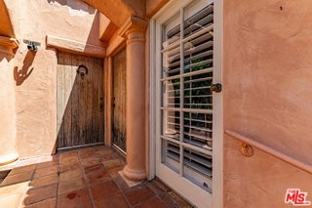 216 S Carmelina Ave - Photo 1 of 1