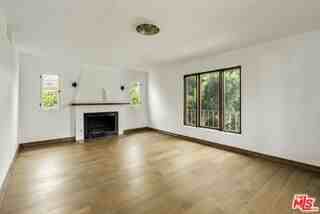 1702 Idaho Ave #3 - Photo 3 of 8