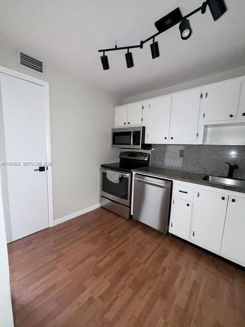 2640 Ne 135th St #317 - Photo 5 of 19