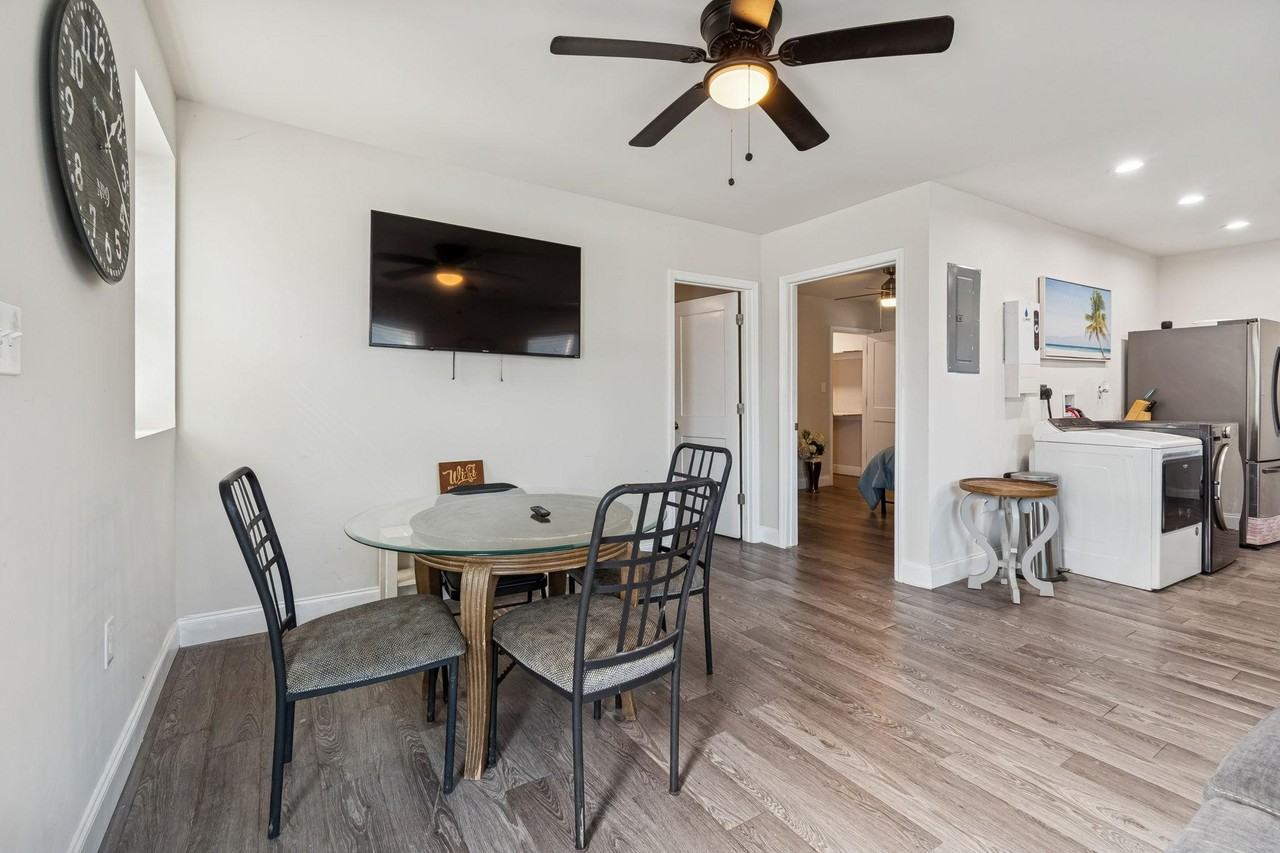 E 26th Ave - Photo 2 of 12
