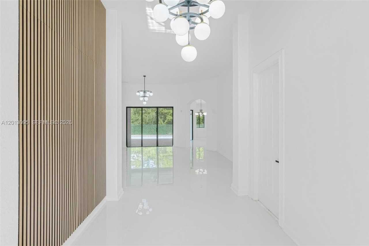 7551 Sw 187th St - Photo 3 of 50