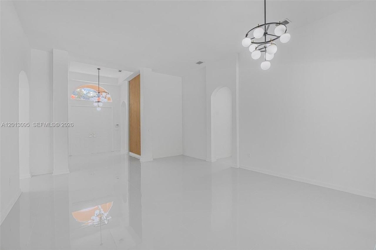 7551 Sw 187th St - Photo 6 of 50