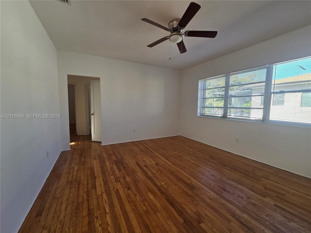 781 Sw 11th St #3 - Photo 7 of 9