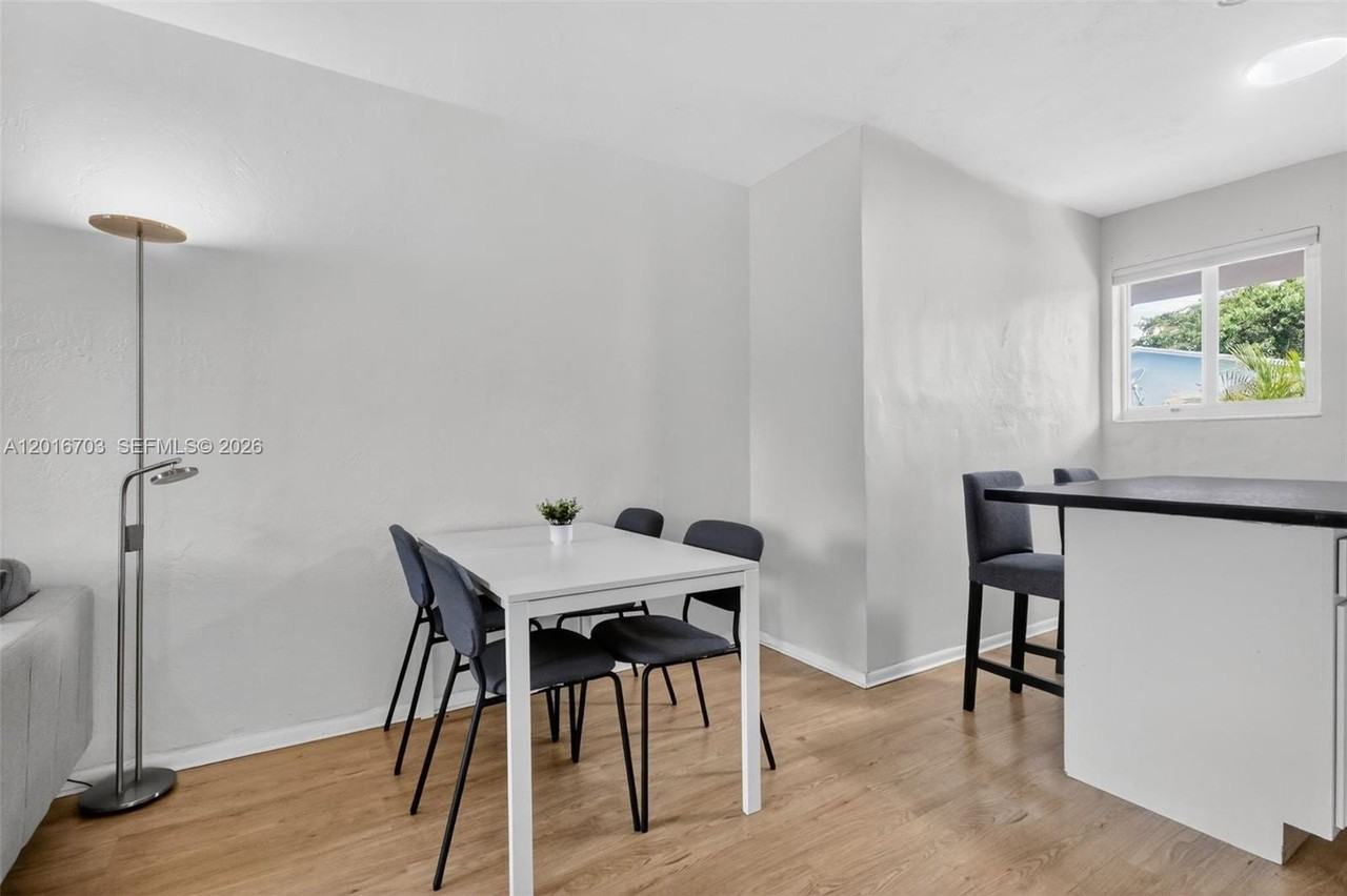 1003 Ne 110th St #1003 - Photo 6 of 29