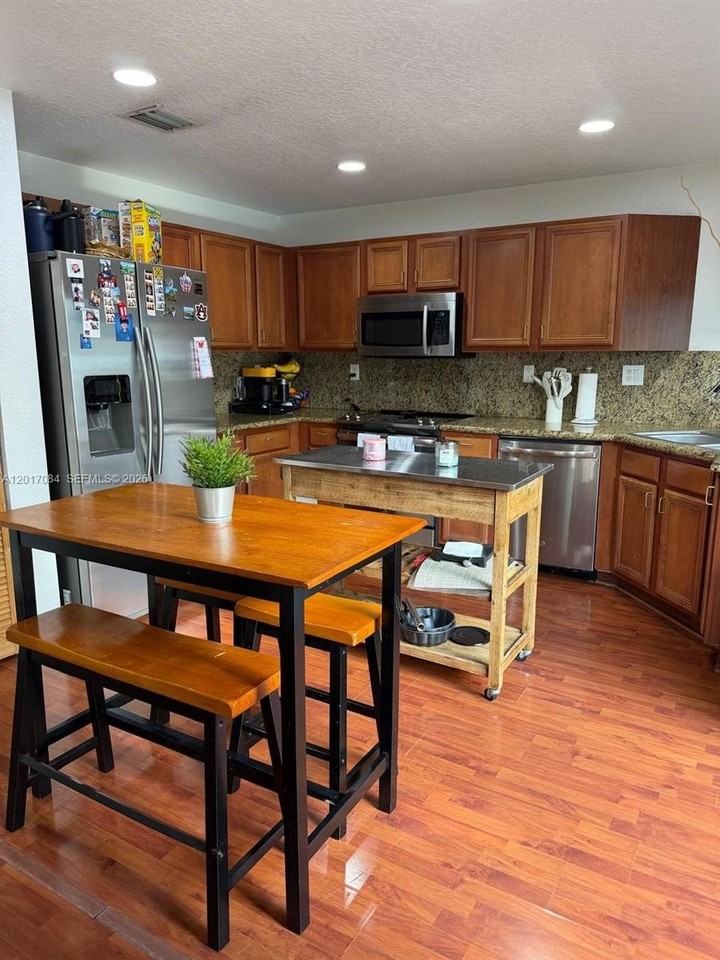 5362 Nw 108th Pl - Photo 6 of 21
