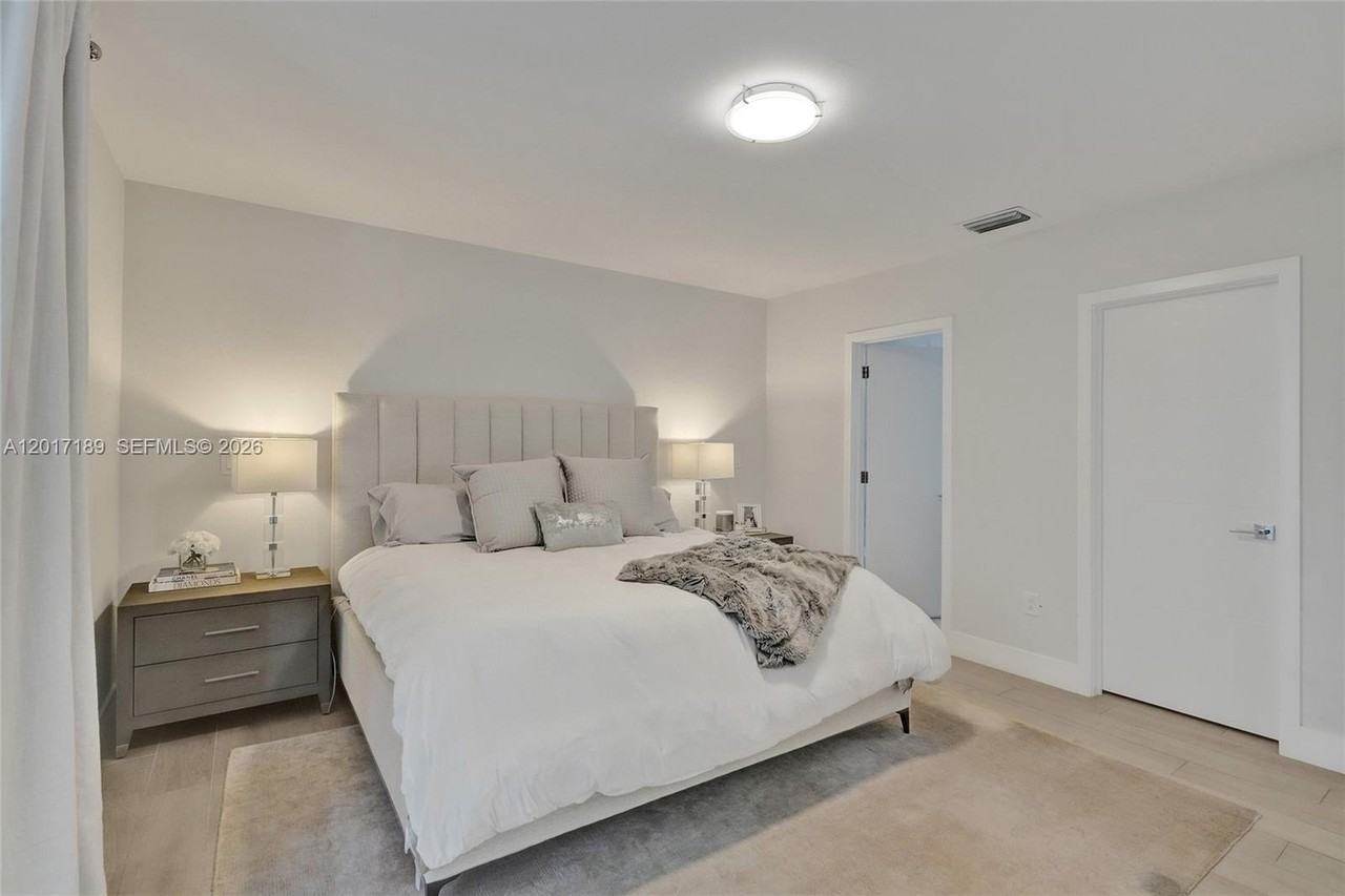 2851 Sw 33rd Ct #2851 - Photo 5 of 46