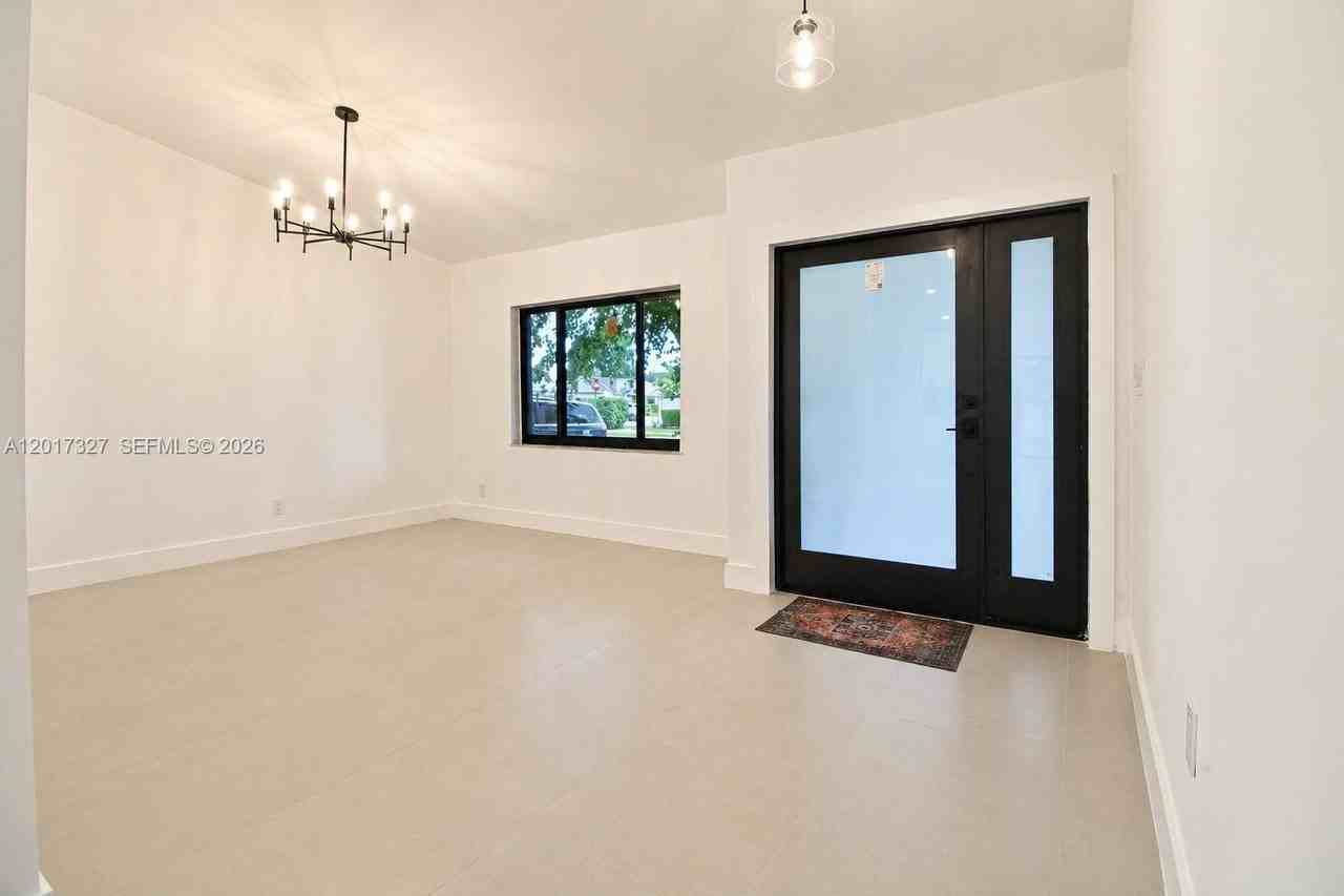10088 Sw 143rd Ct #NA - Photo 4 of 18