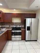15139 Ne 6th Ave #3 - Photo 2 of 6