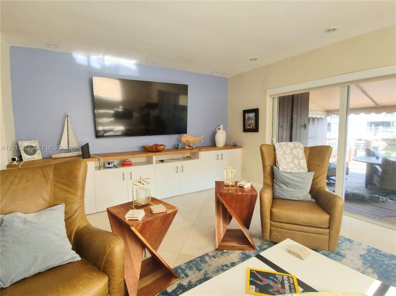 3853 Ne 170th St #B10 - Photo 5 of 50