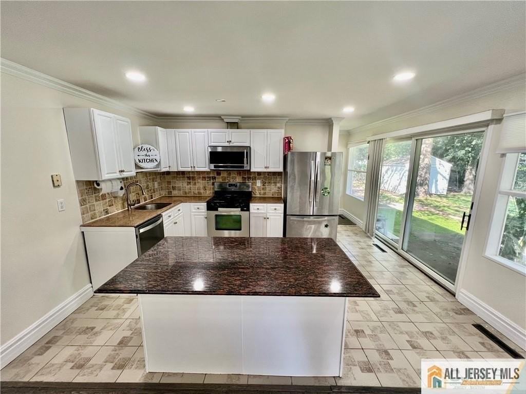 18 Dawson Rd - Photo 4 of 11